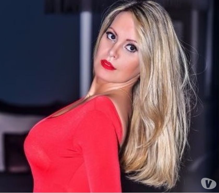 Séduisante femme pour jouer avec toi