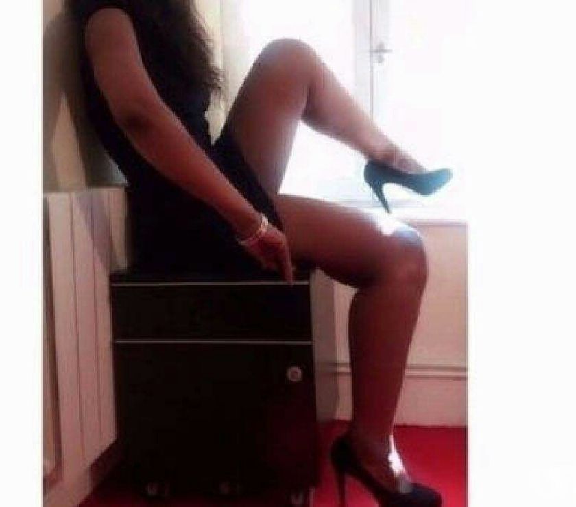 Jeune femme Africaine inoubliable à Lorient